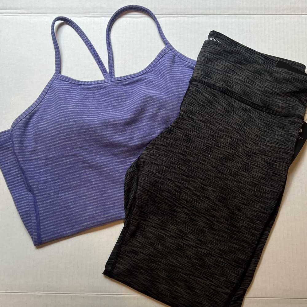 Lululemon/Idealogy Workout Outfit
